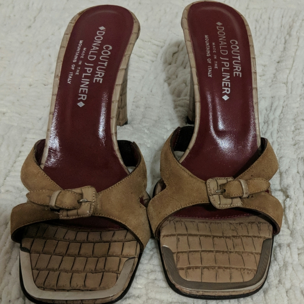 Vintage Donald Pliner couture croc slide heels